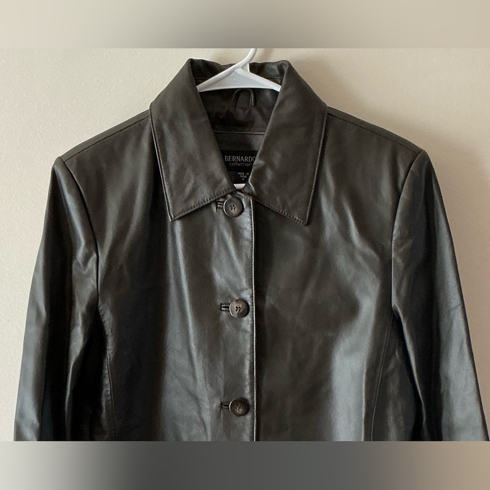 Bernardo Dark Brown Leather Jacket Button Front S… - image 4